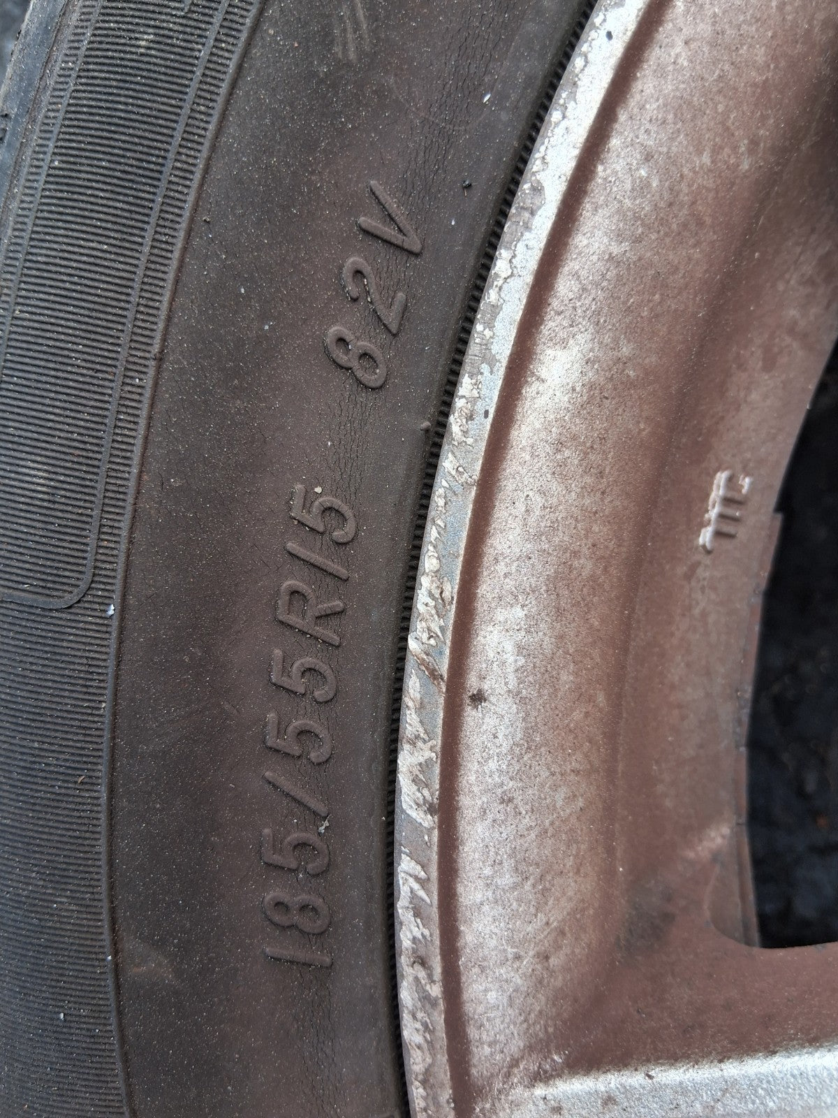 2007 HONDA JAZZ MK2 15 INCH ALLOY WHEEL WITH TYRE 185/55R15