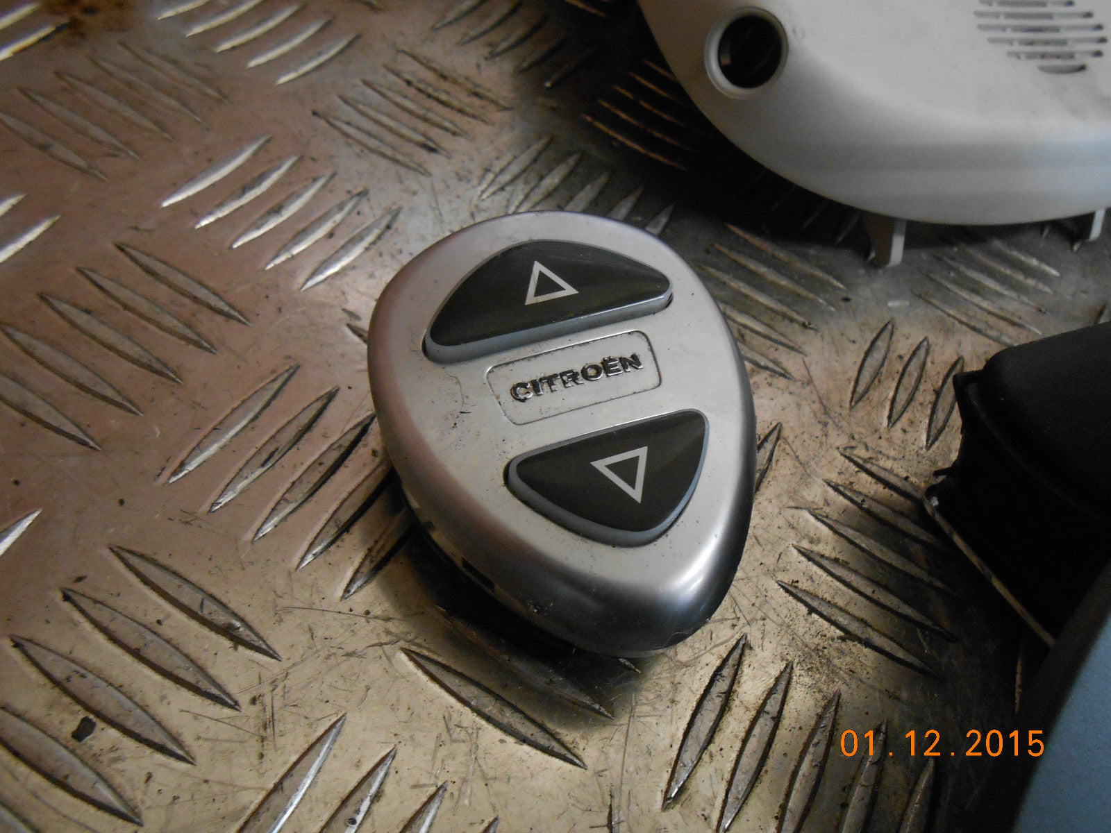 CITROEN C5 2005 INTERIOR LIGHT ASHTRAY STORAGE COMPARTMENT SUSPENSION SWITCH SET