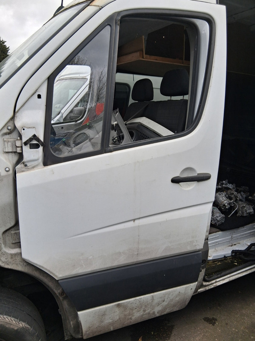 2016 MERCEDES SPRINTER MK2 W906 NSF PASSENGER SIDE FRONT LEFT BARE DOOR WHITE