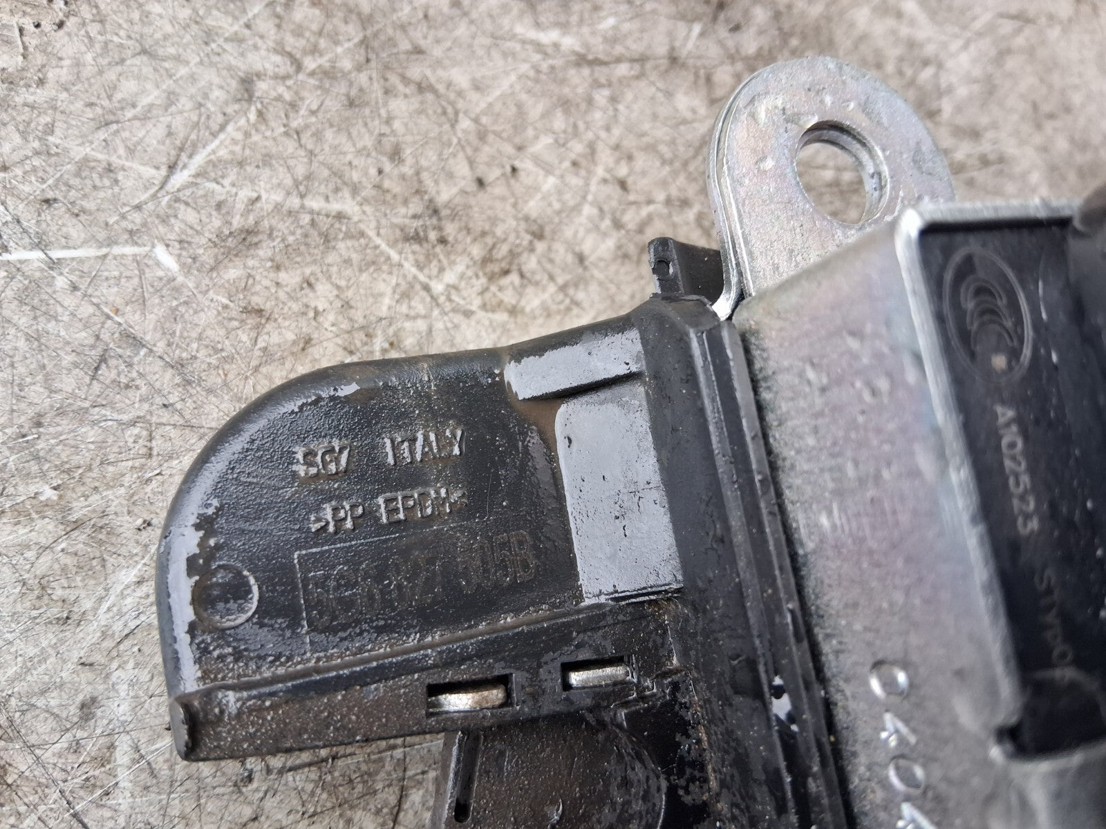 VW VOLKSWEN GOLF MK7 TAILGATE BOOT LID LOCK LATCH CATCH MECHANISM A102523