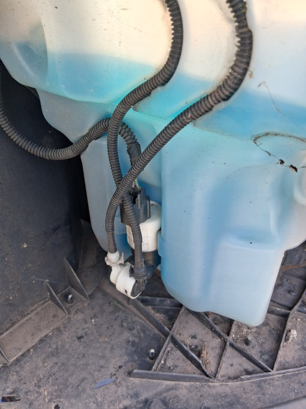 2015 FORD GRAND C MAX MK2 1.5 DIESEL WINDSCREEN WASHER BOTTLE TANK RESERVOIR