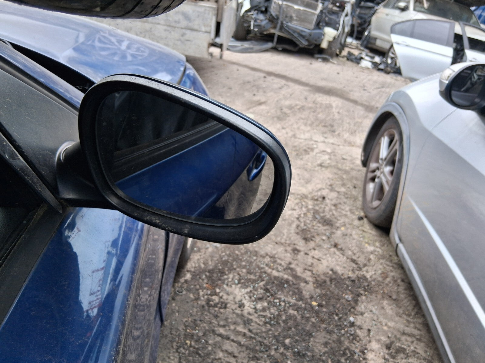 2011 BMW 1 SERIES OSF DRIVER SIDE RIGHT WING MIRROR BLUE