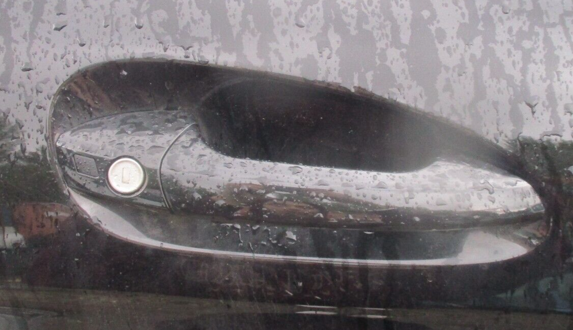 MERCEDE C CLASS COUPE W204 2012 OSF DRIVERS FRONT EXTERIOR DOOR HANDLE BLACK 197