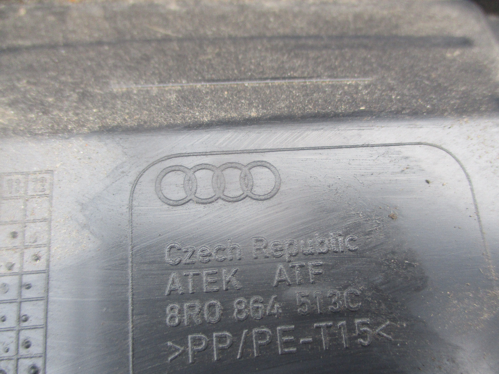 AUDI Q5 8R 2014 REAR TAILGATE BOOT CHROME TRIM 8R0864513C