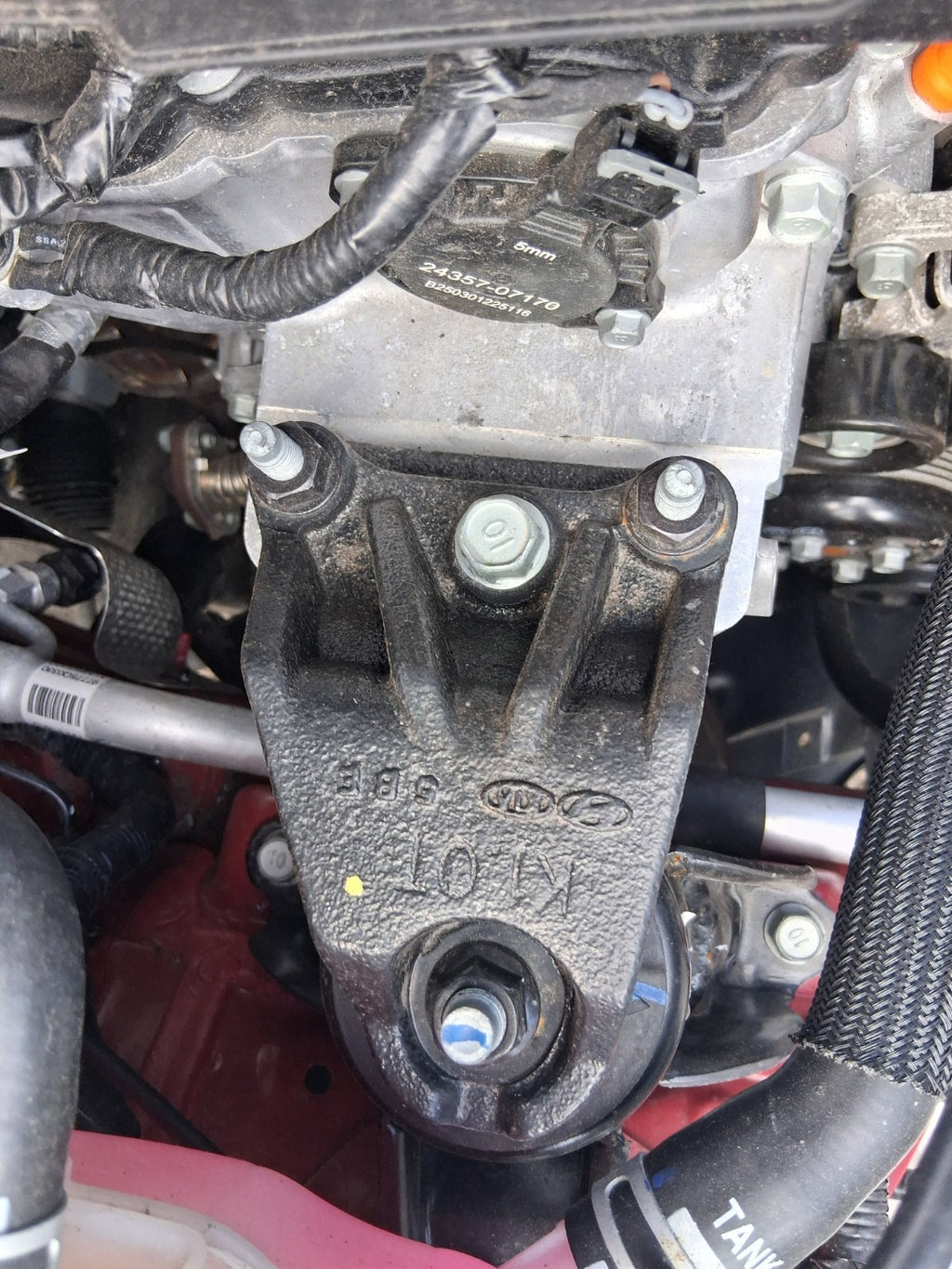 2026 HYUNDAI I20 MK3 1.0 PETROL OSF DRIVER SIDE FRONT ENGINE MOUNT 2K MILES