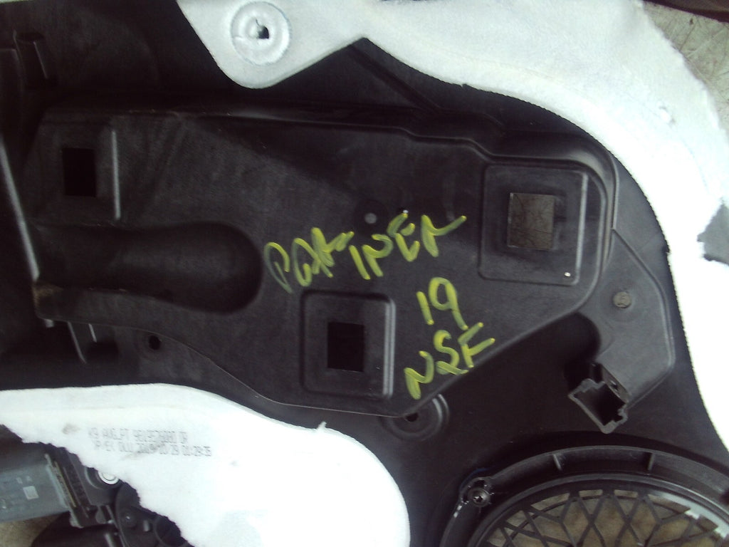 2019 PEUGEOT PARTNER NSF PASSENGE SIDE WINDOW MOTOR & REGULATOR 156144202