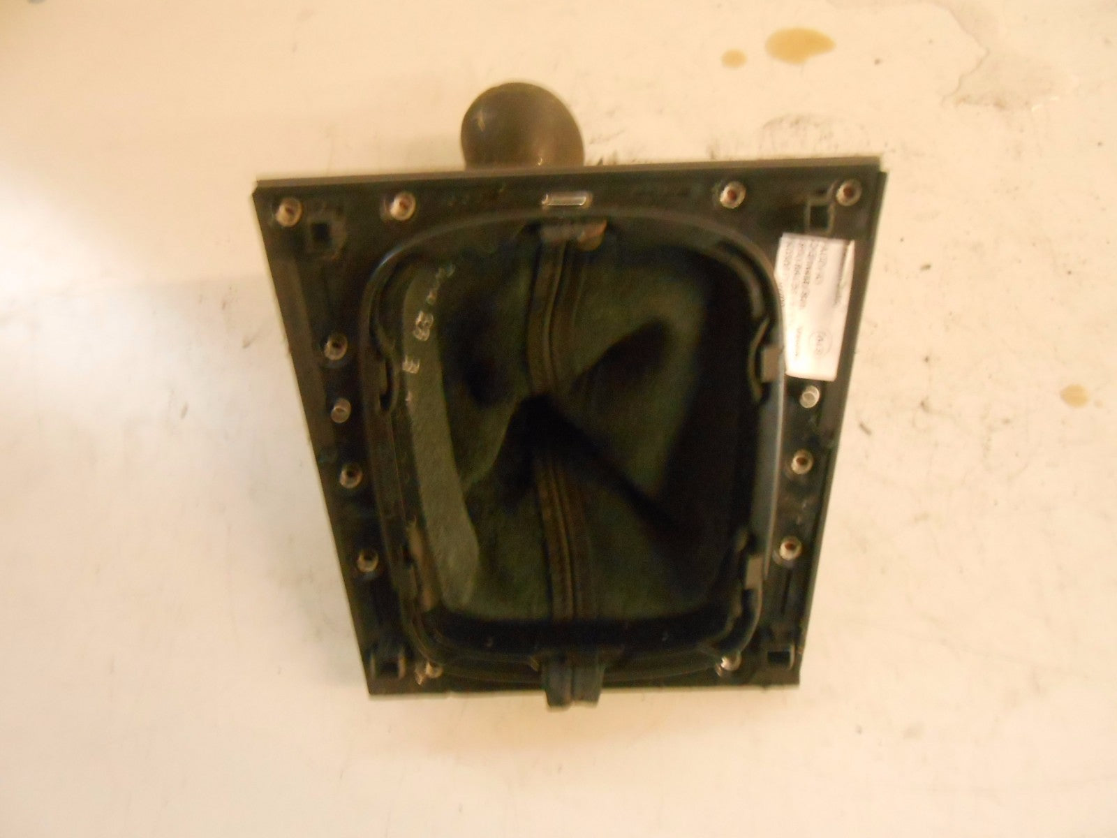 AUDI A3 8P (MK2) 2007 6 SPEED MANUAL GEAR KNOB GAITER & WOOD TRIM 8P0864261B