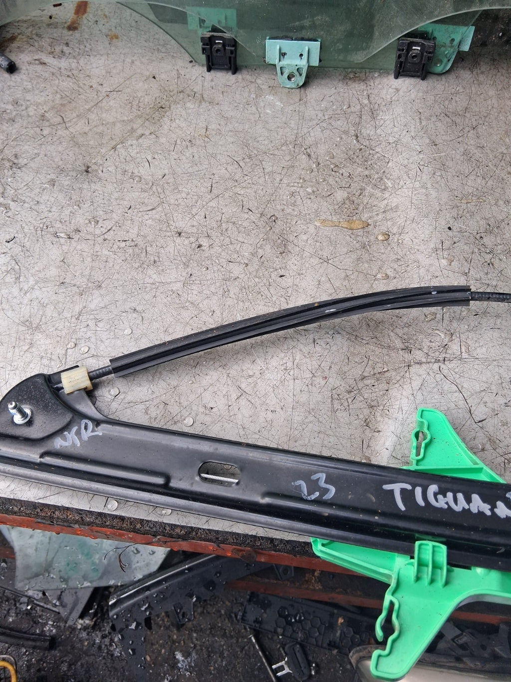 2023 VW VOLKSWAGEN TIGUAN NSR PASSENGER REAR WINDOW MOTOR REGULATOR 5NA839461C