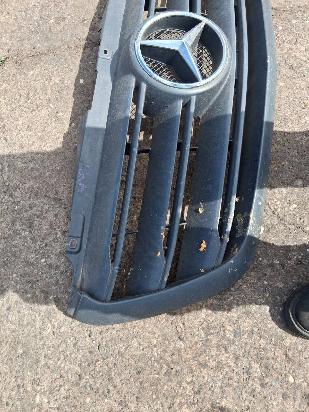 2021 MERCEDES SPRINTER W907 FRONT BUMPER WITH GRILL & BADGE GRILLE A9108852600