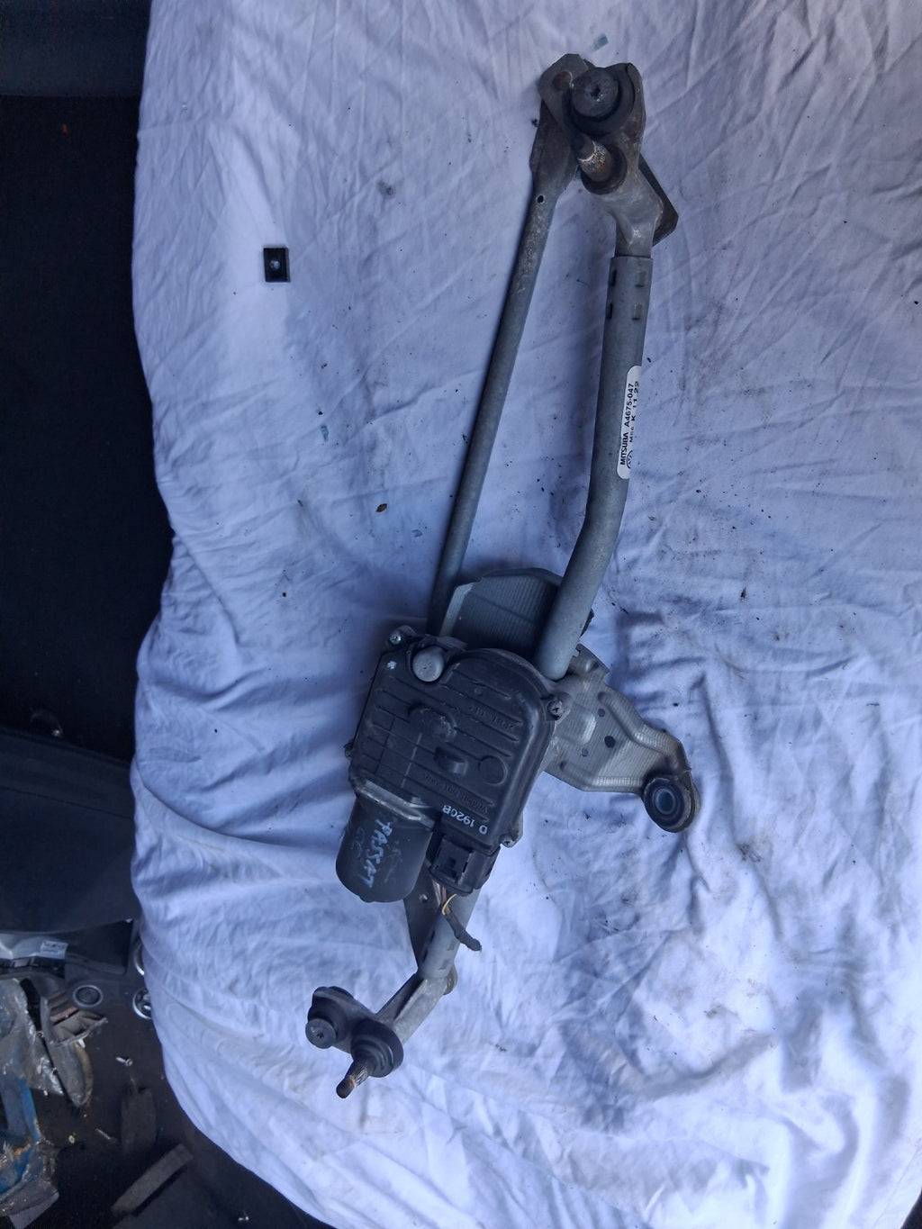 2012 VW VOLKSWAGEN PASSAT CC WINDSCREEN WIPER MOTOR LINKAGES 3C8955023G