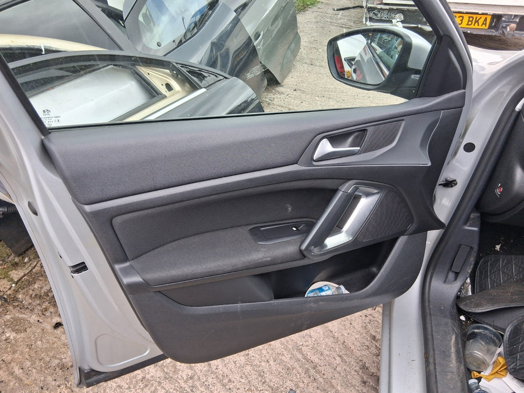 2014 PEUGEOT 308 MK2 HATCH NSF PASSENGER SIDE FRONT DOOR CARD PANEL