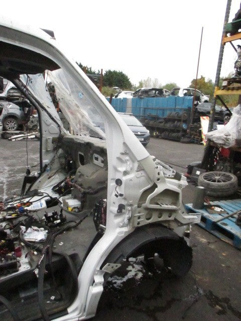 2021 MERCEDES SPRINTER W907 CHASSIS CAB DRIVER QUARTER CHASSIS LEG FLITCH CUT