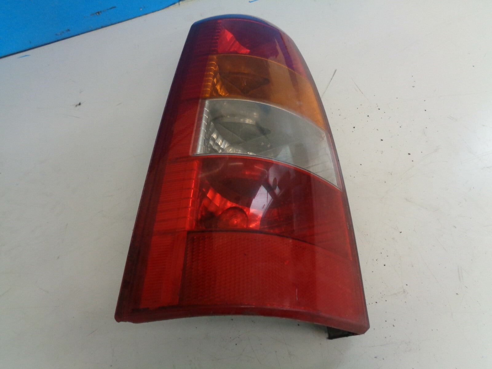 VAUXHALL ASTRA 2002 MK4 REAR NS PASSENGER SIDE REAR TAIL LIGHT