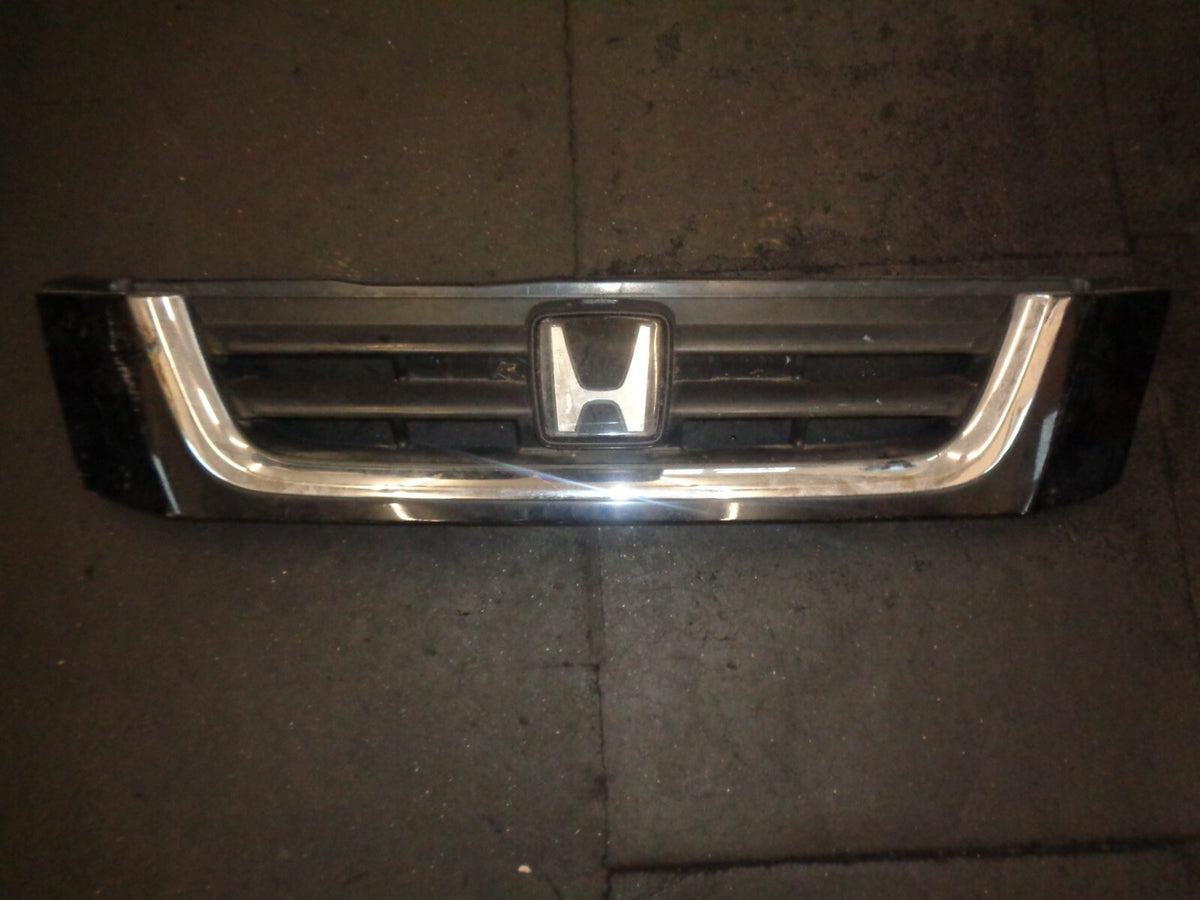 HONDA CRV CR-V 1999-2001 FRONT BUMPER CENTER GRILL WITH BADGE 751010000