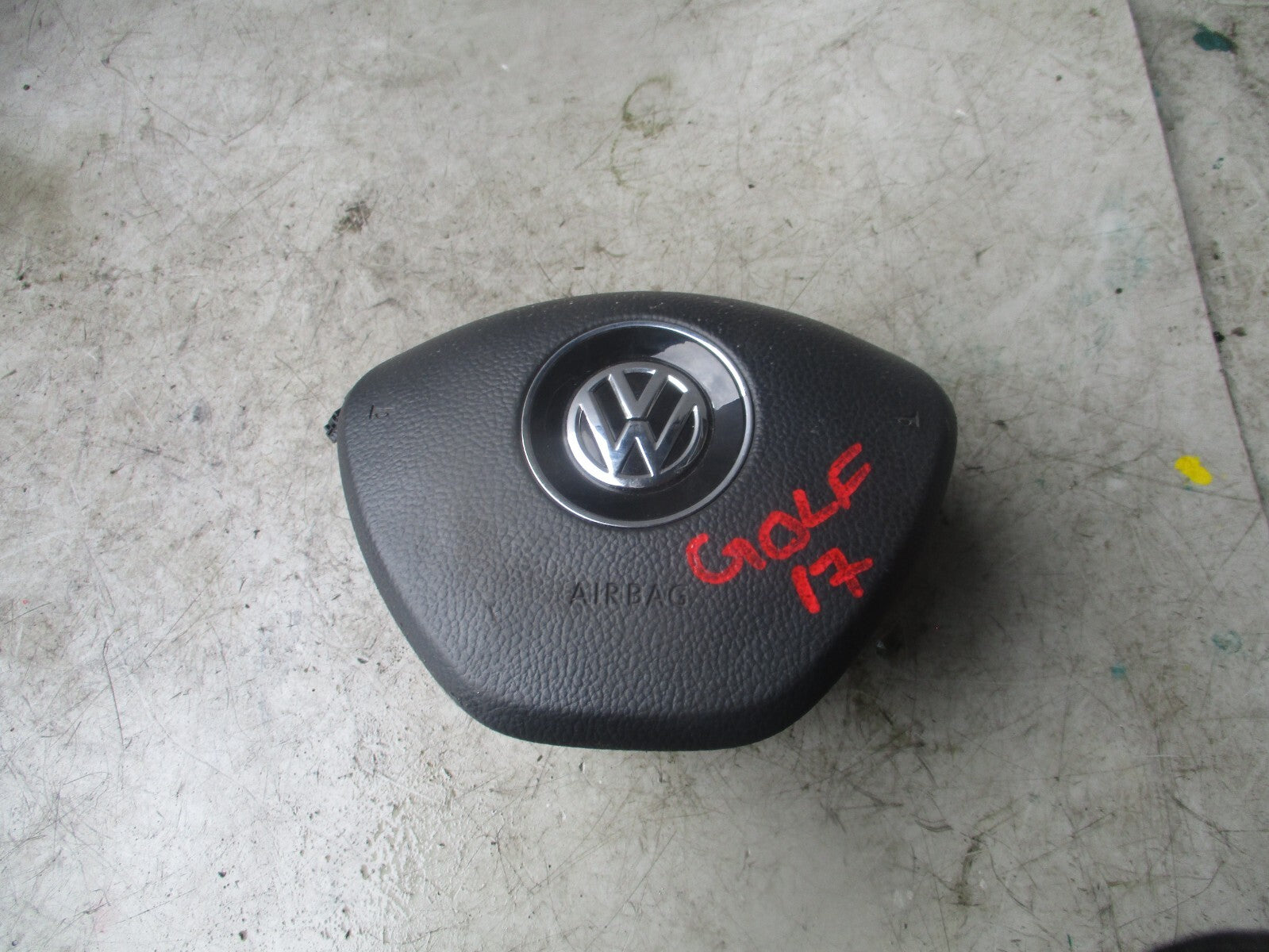 2017 VW VOLKSWAGEN GOLF STEERING WHEEL AIRBAG AIR BAG UNIT 621304201