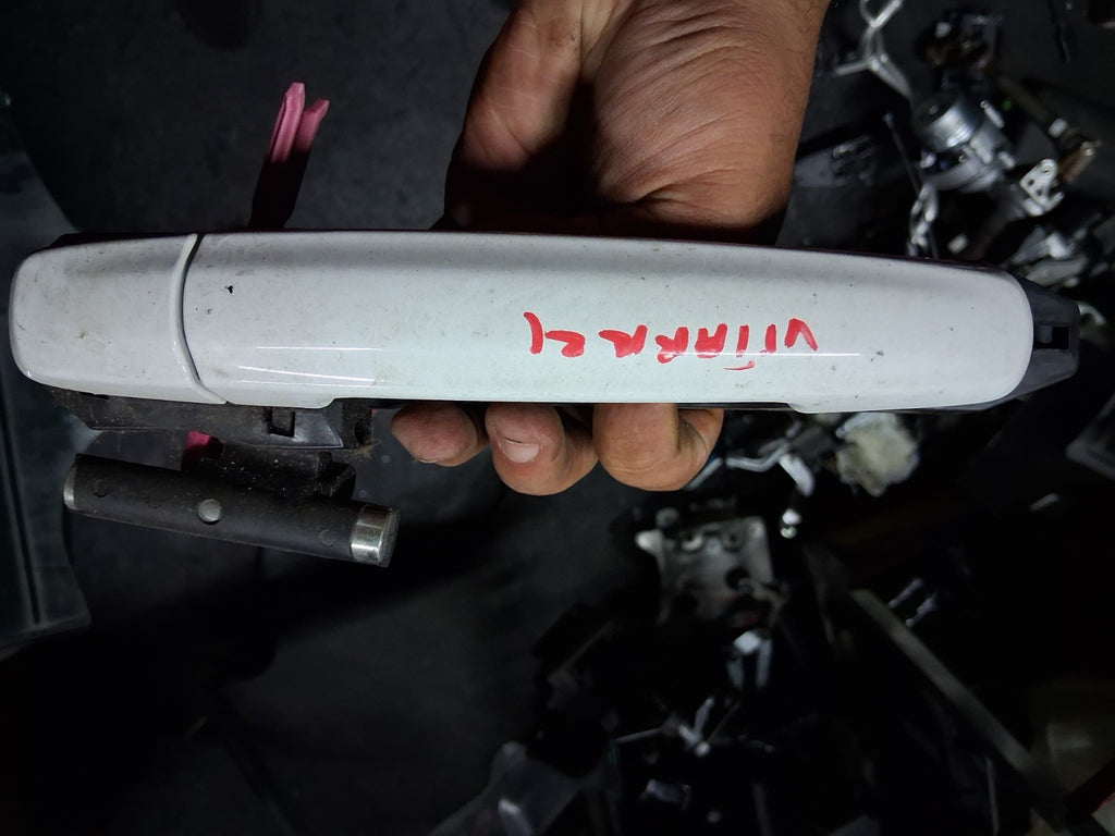 2022 SUZUKI VITARA MK4 OSR DRIVER SIDE REAR RIGHT EXTERIOR DOOR HANDLE WHITE