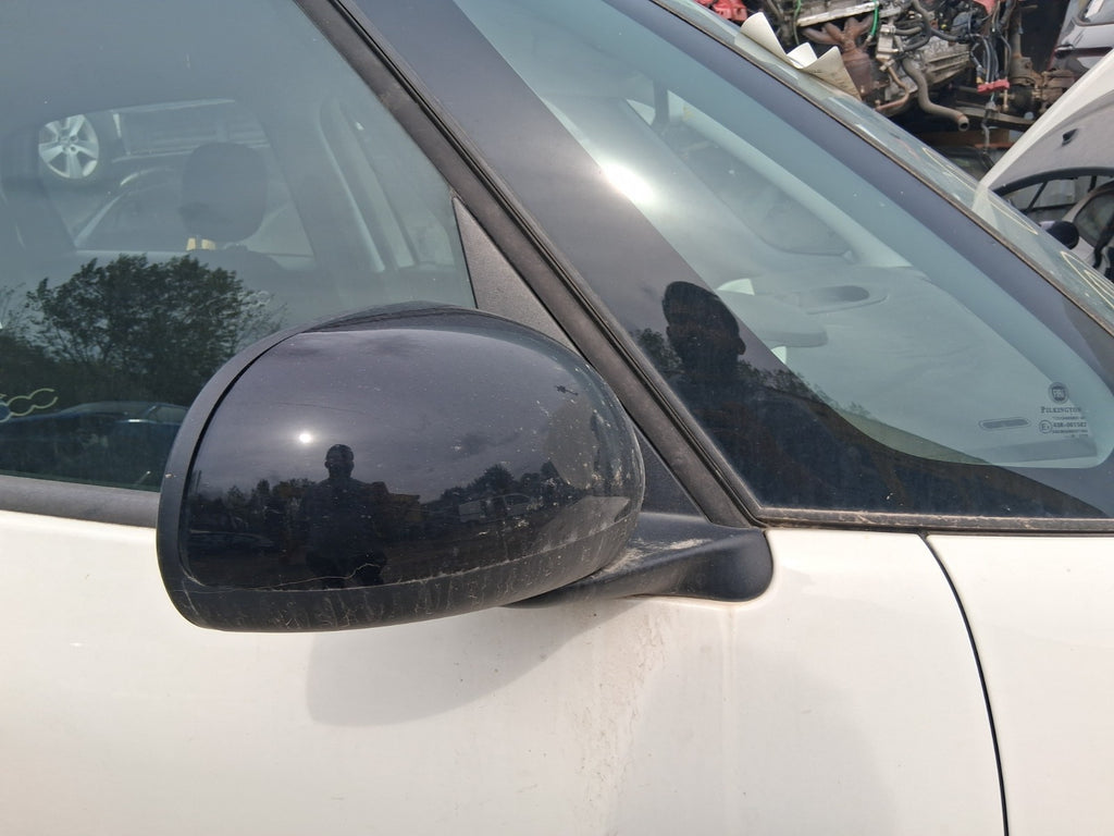 2019 FIAT 500L URBAN OS DRIVER SIDE FRONT MANUAL FOLD WING MIRROR BLACK