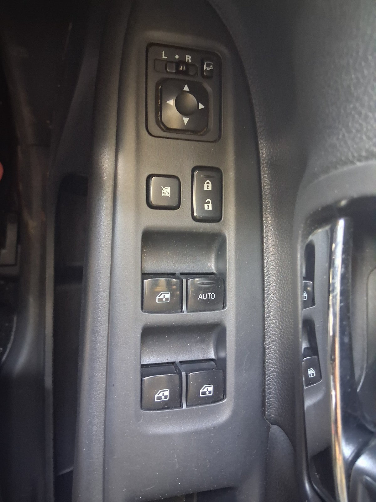 2018 MITSUBISHI OUTLANDER MK3 OSF DRIVER SIDE FRONT POWERFOLD WINDOW SWITCH