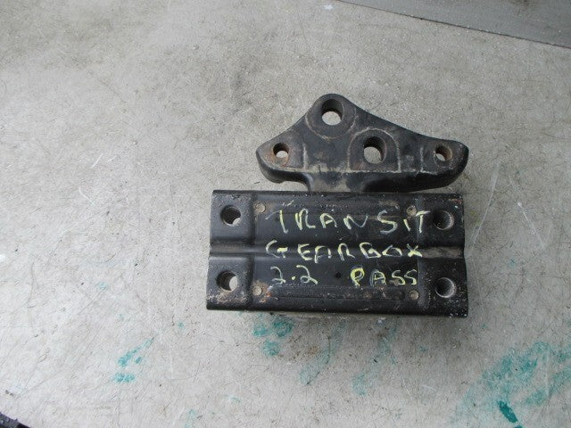2021 FORD TRANSIT 350 MK8 2.0 DIESEL GEAR BOX MOUNT BK217M124BA
