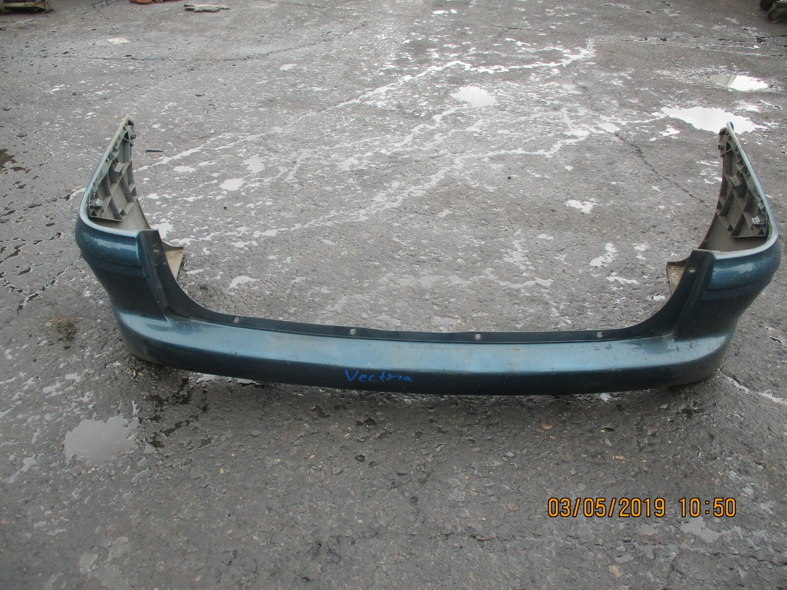 VAUXHALL VECTRA B REAR BUMPER GREEN BLUE