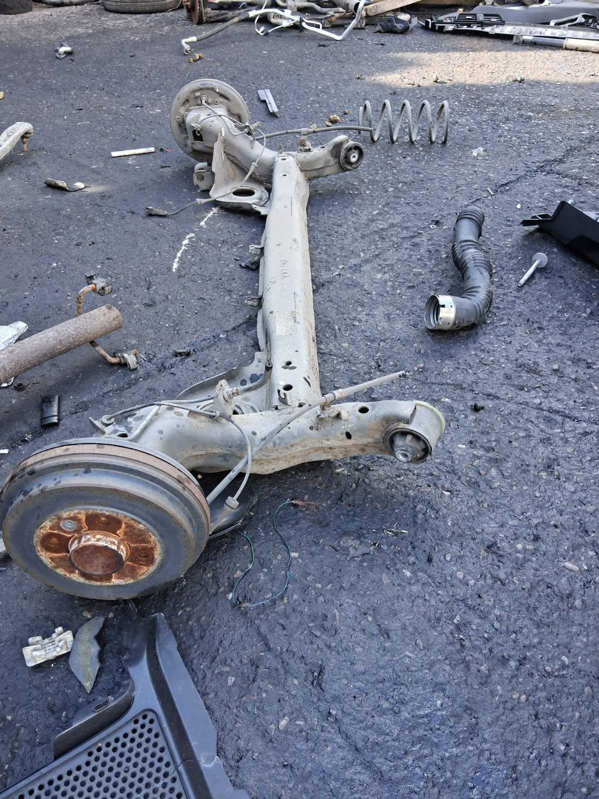 2018 NISSAN MICRA K14 COMPLETE  REAR AXLE DISC TYPE ASSEMBLY